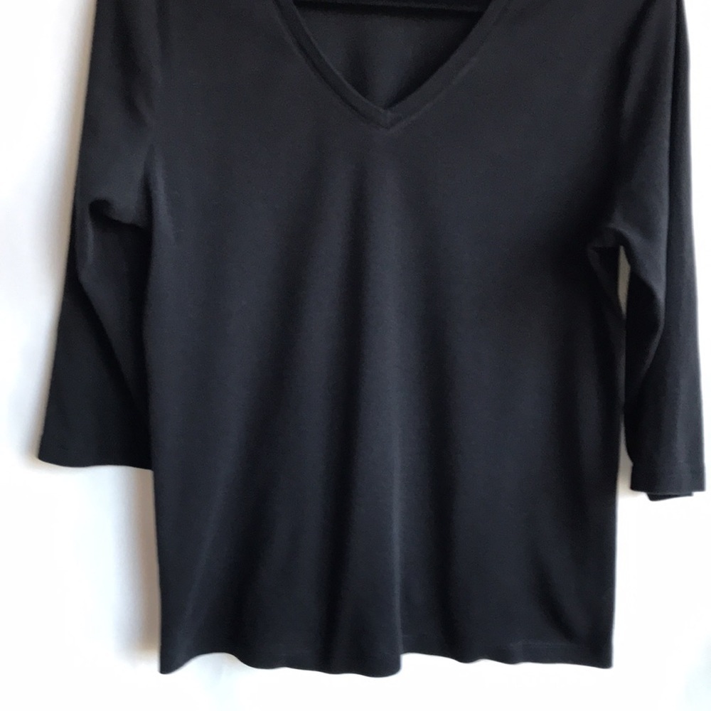St. John’s Bay black classic V-neck 3/4-sleeve tee, size L - Picture 3 of 6
